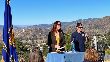 Assemblymember Friedman speaks at Verdugo Hills Cemetary for Veterans Wreath Laying