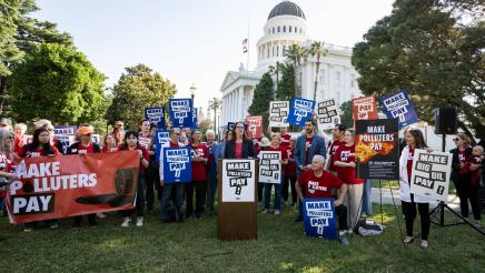 Assemblymember Friedman speaks at Make Polluters Pay rally